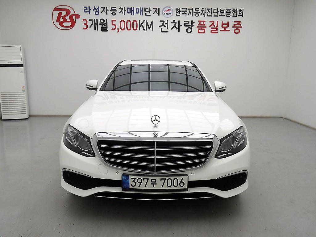 Mercedes Benz E class 2019 Blanco - Importación desde Corea - HF Imports Iquique - Foto 1