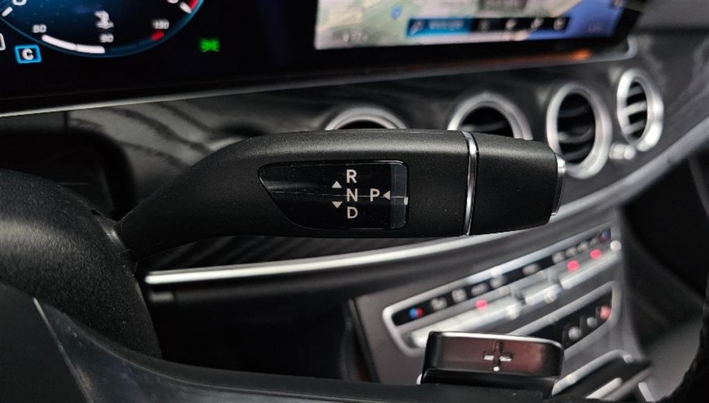 Mercedes Benz E class - Vista 9