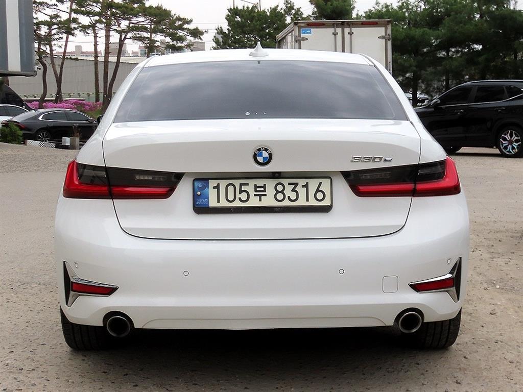 BMW 3 series - Vista 4