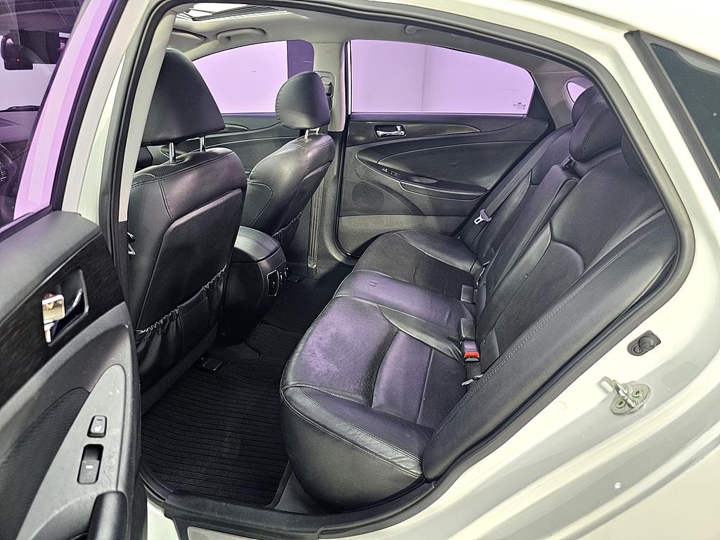 HYUNDAI Sonata - Vista 9