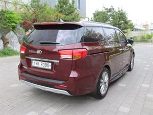 KIA Carnival - Vista 6
