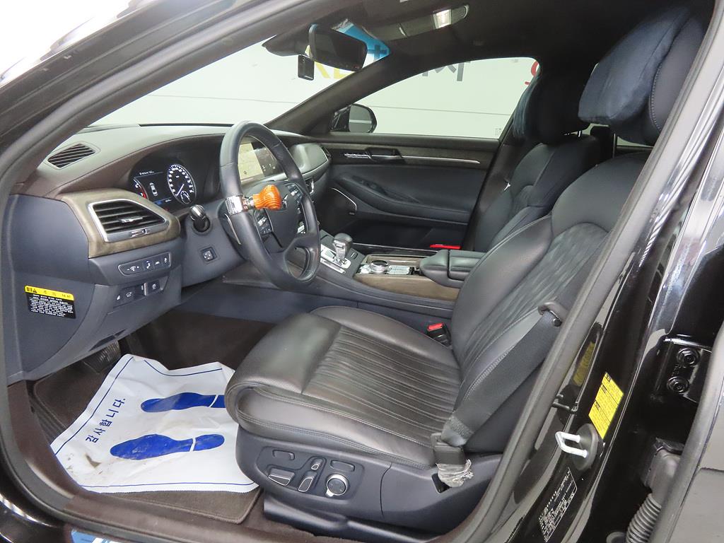 Genesis G90 - Vista 5