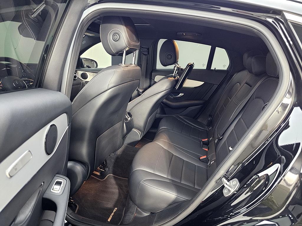 Mercedes Benz GLC Class - Vista 8