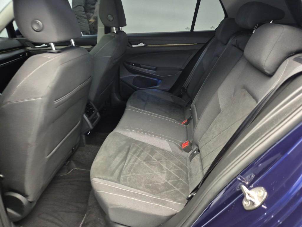 Volkswagen Golf - Vista 12