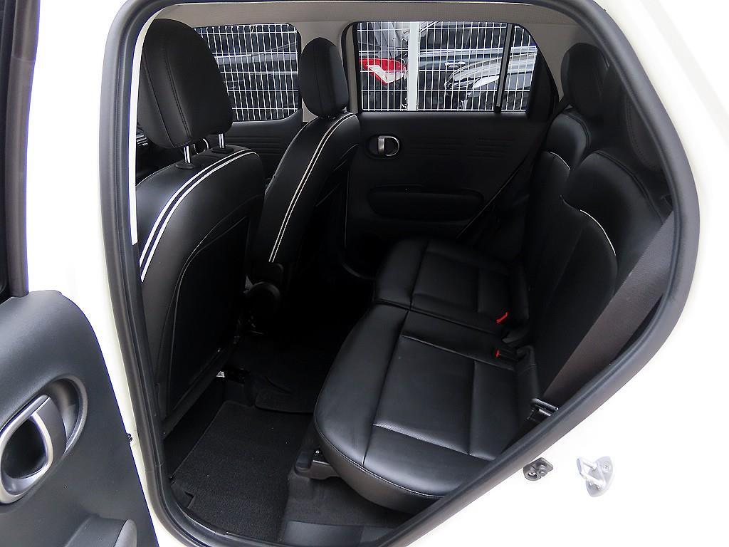 HYUNDAI Casper - Vista 6