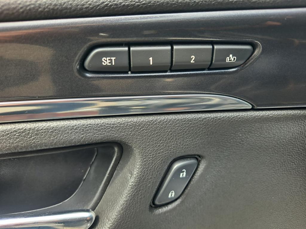 Chevrolet Impala - Vista 12