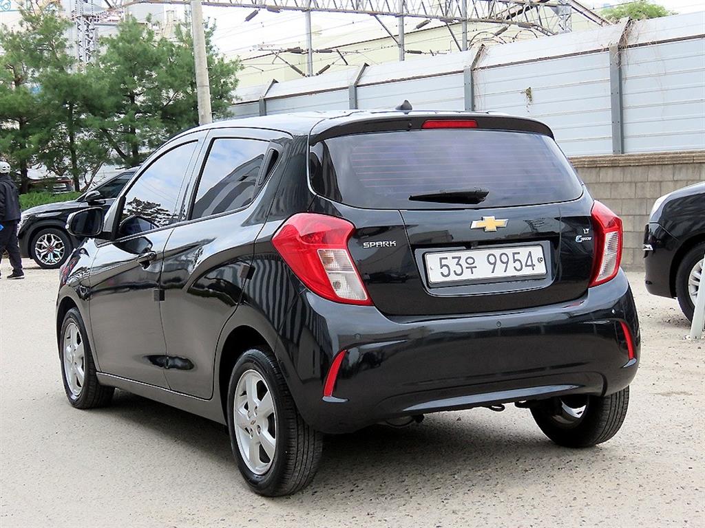 Chevrolet Spark - Vista 3