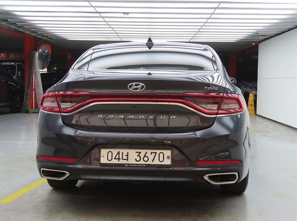 HYUNDAI Grandeur - Vista 3