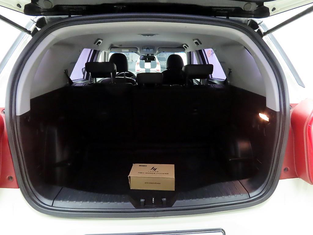 Ssangyong Tivoli 2016 Blanco - Importación desde Corea - HF Imports Iquique - Foto 16