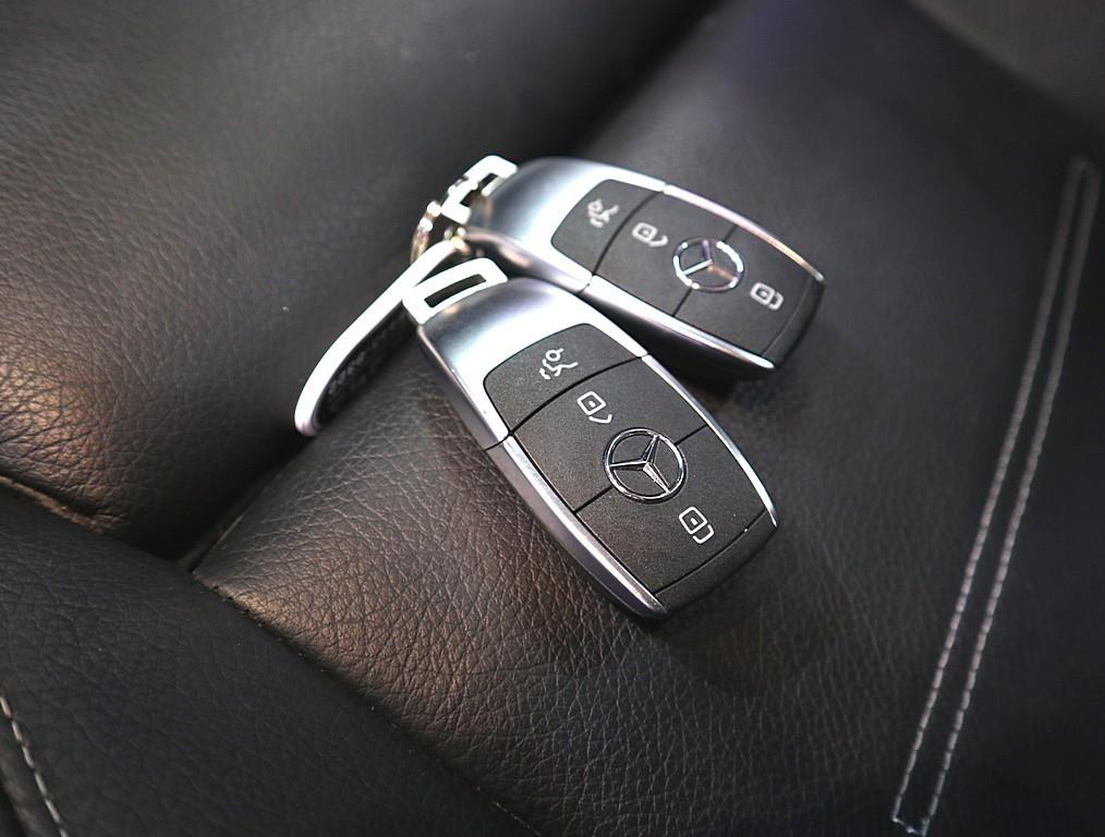 Mercedes Benz GLB Class 2021 Blanco - Importación desde Corea - HF Imports Iquique - Foto 15