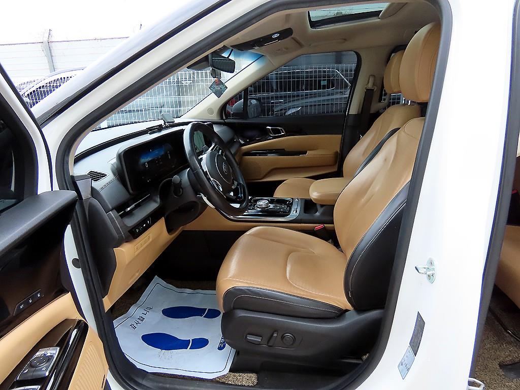 KIA Carnival - Vista 5