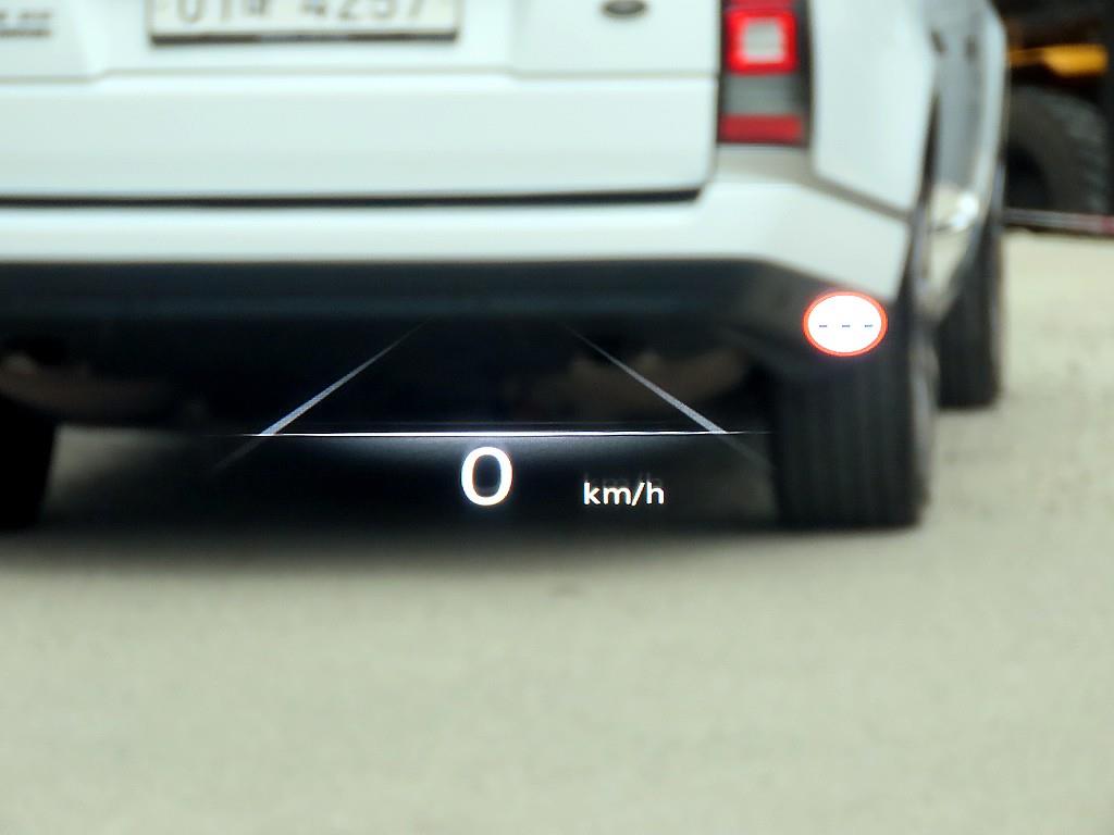 Genesis G80 - Vista 10