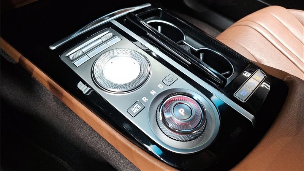 Genesis G80 - Vista 9