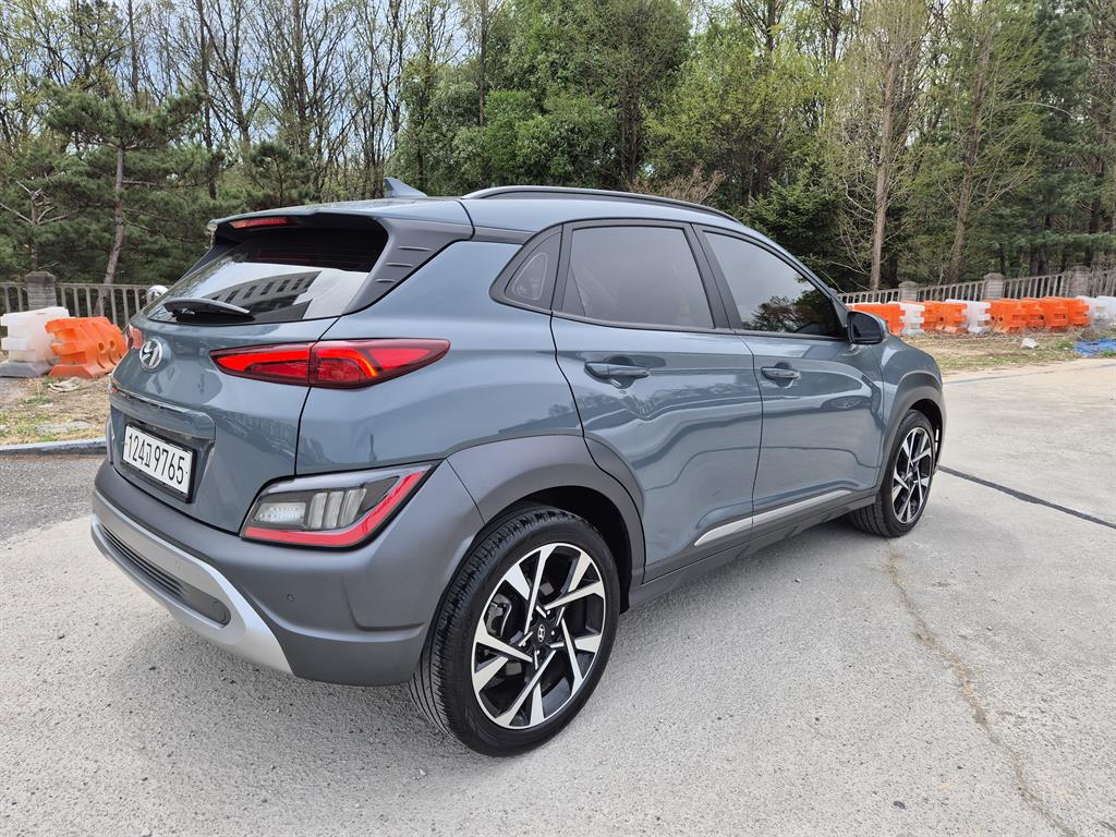 HYUNDAI Kona - Vista 6