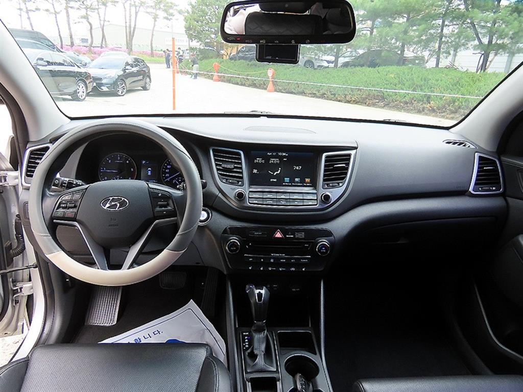 HYUNDAI Tucson - Vista 7