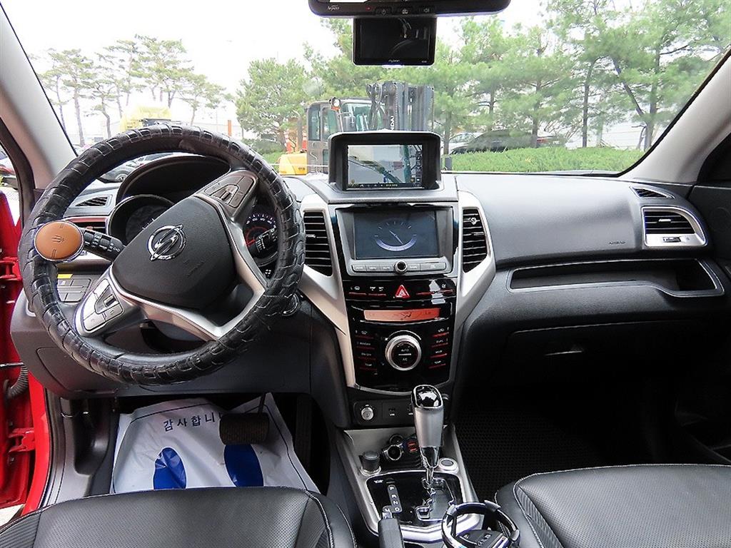 Ssangyong Tivoli - Vista 7