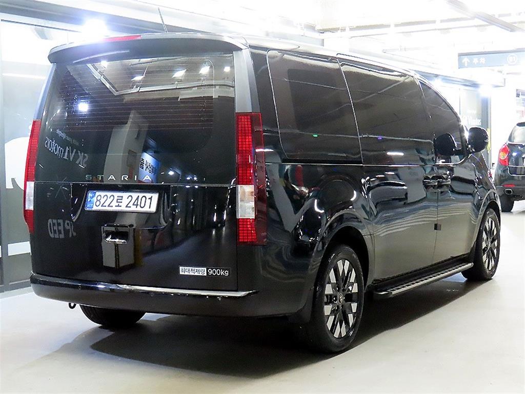 HYUNDAI Staria - Vista 4