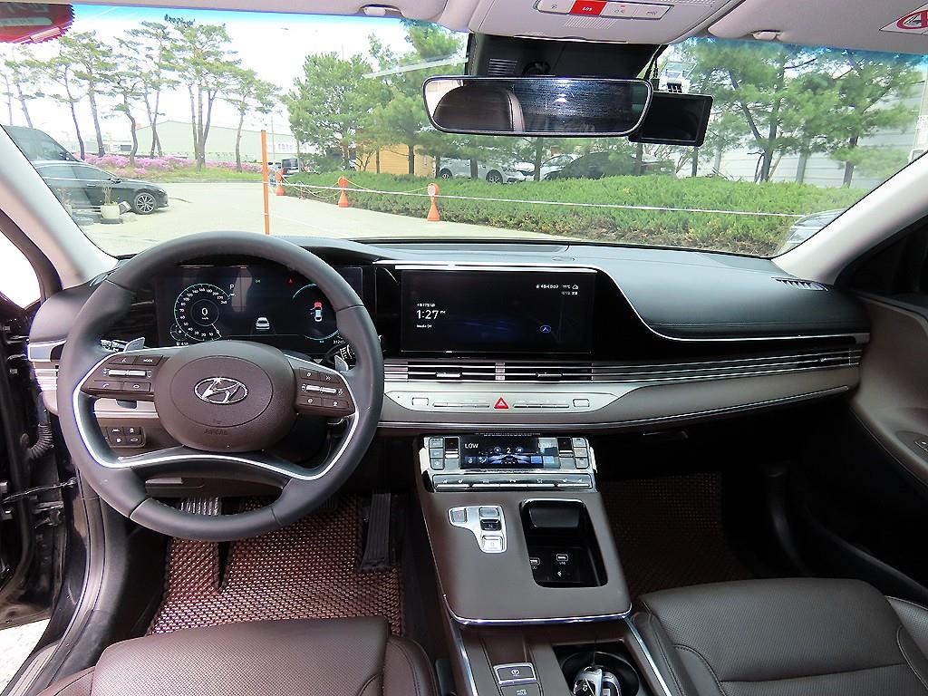 HYUNDAI Grandeur - Vista 7