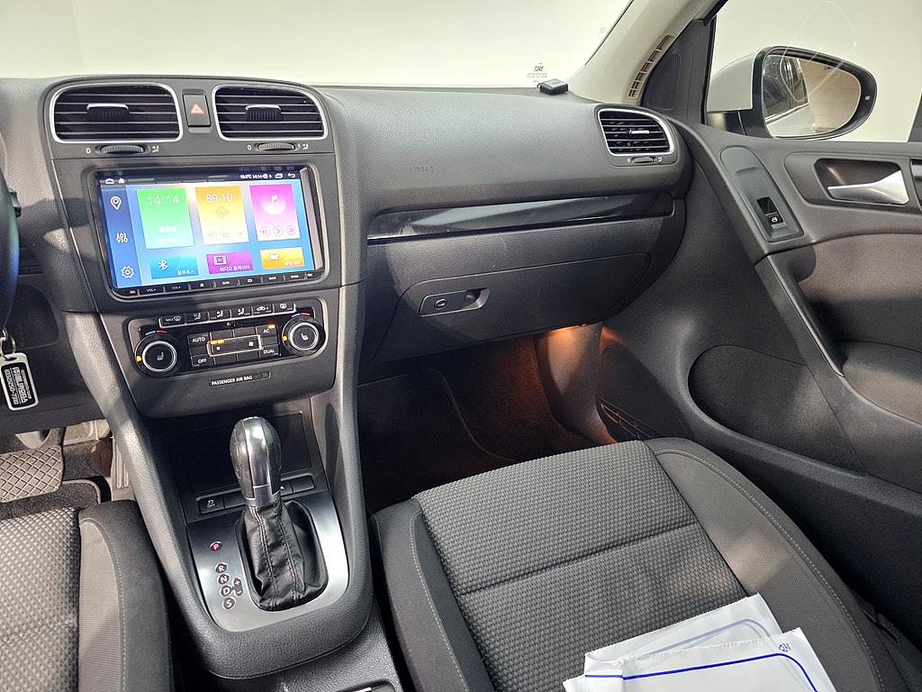 Volkswagen Golf - Vista 10