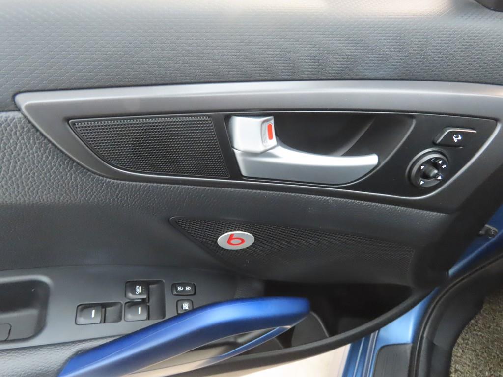 HYUNDAI Veloster - Vista 9