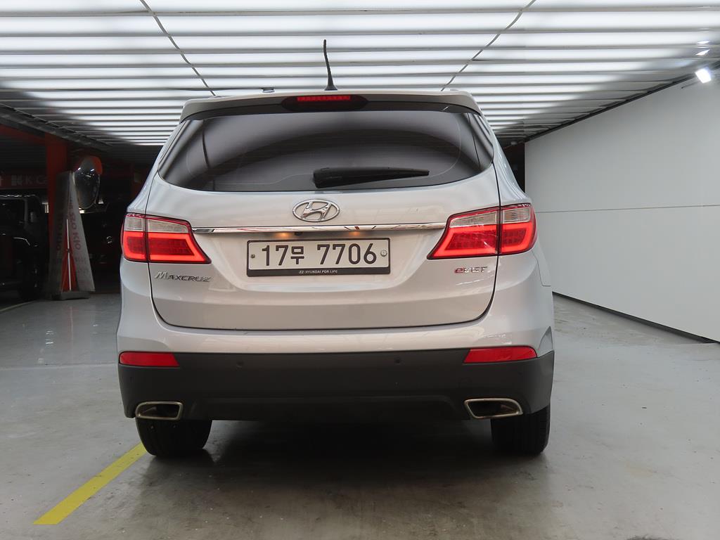 HYUNDAI Maxcruz - Vista 3