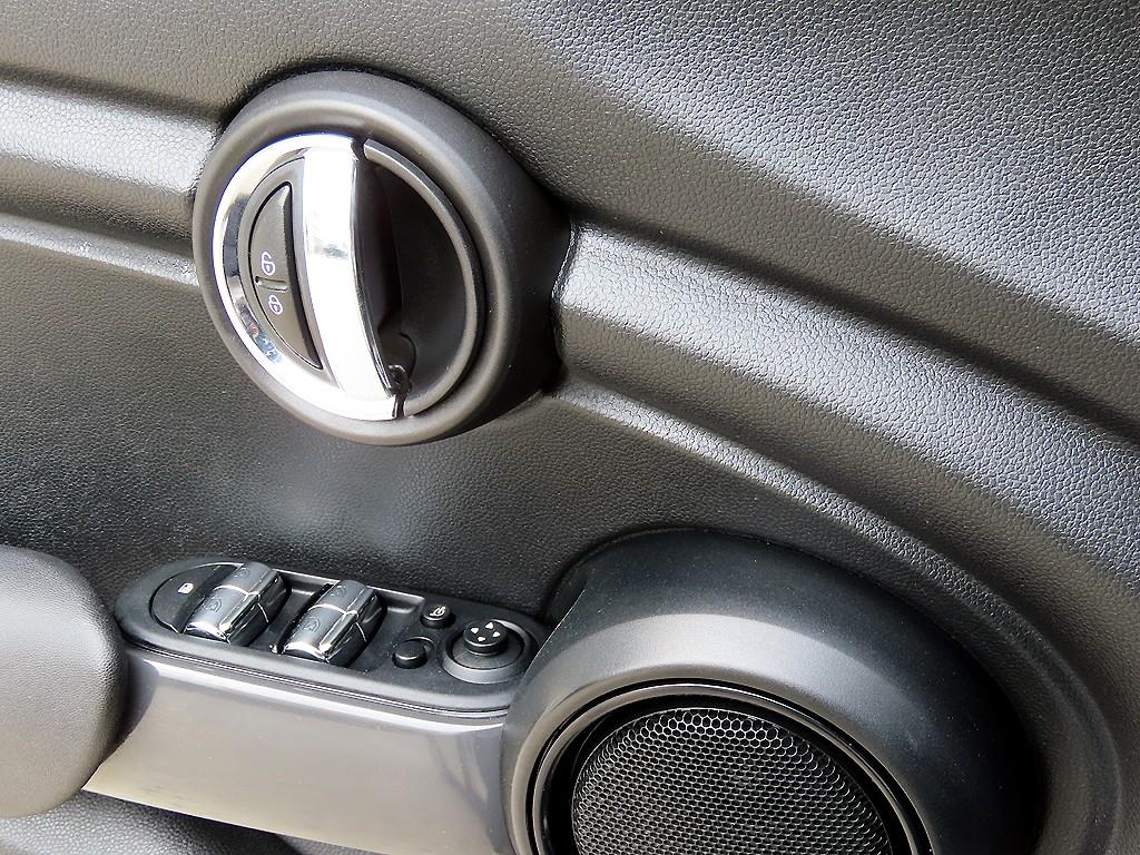 Mini Cooper - Vista 11