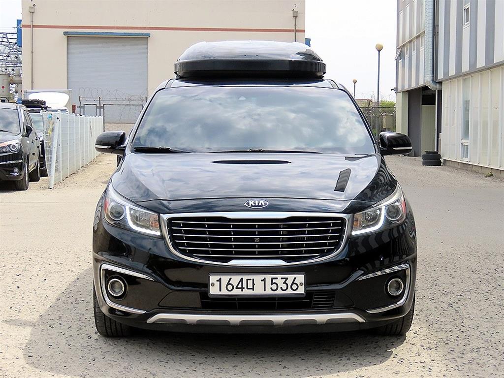 KIA Carnival 2018 Negro - Importación desde Corea - HF Imports Iquique - Foto 1