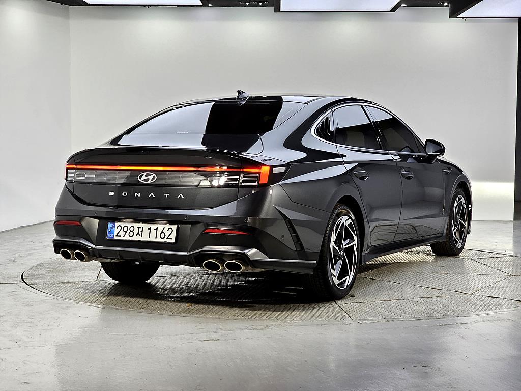 HYUNDAI Sonata - Vista 4