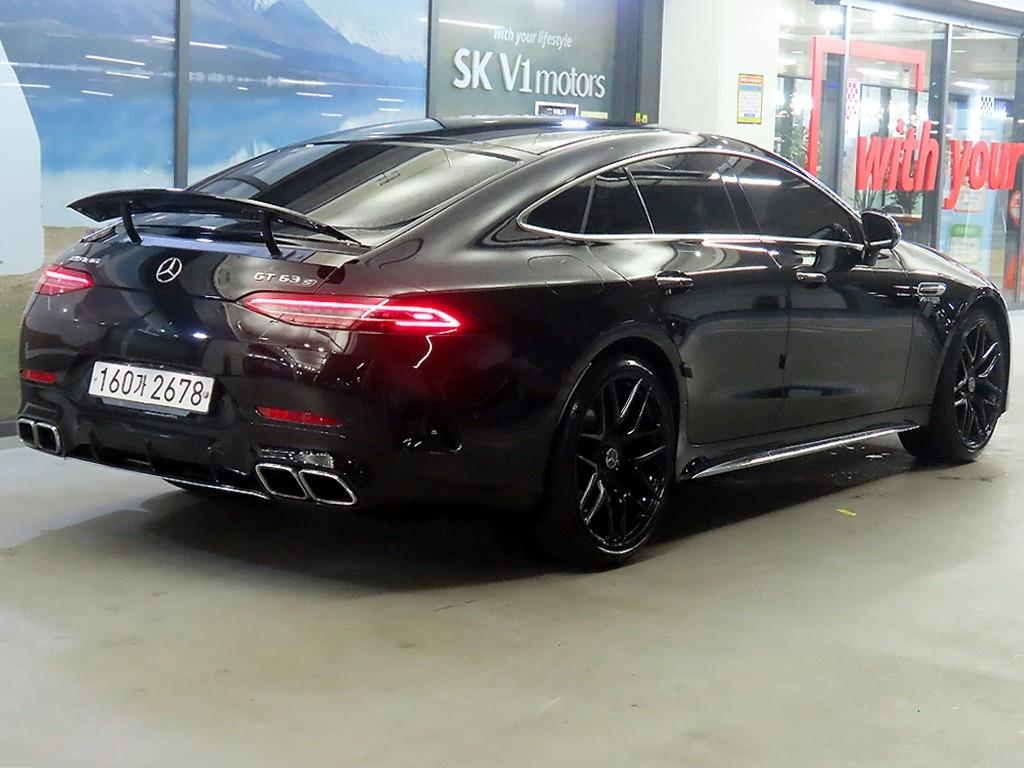 Mercedes Benz AMG GT - Vista 4