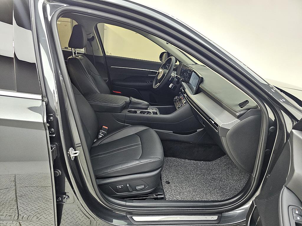 HYUNDAI Sonata - Vista 11