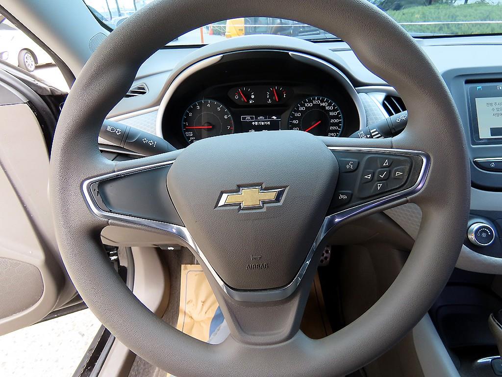 Chevrolet Malibu - Vista 8