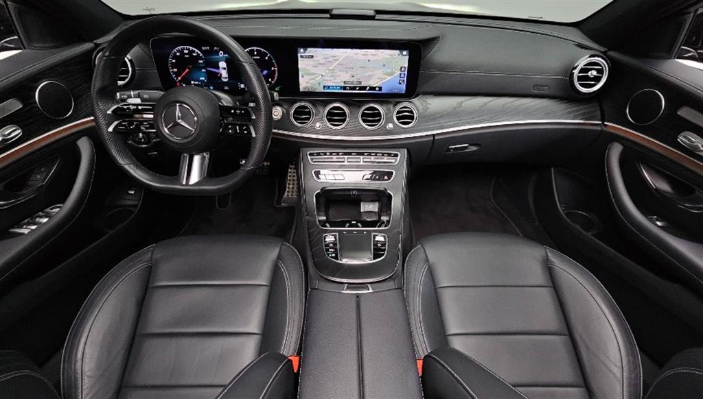 Mercedes Benz E class - Vista 7