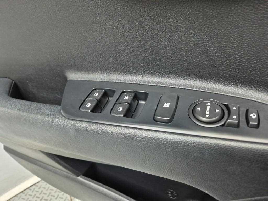 KIA Stonic 2018 Blanco - Importación desde Corea - HF Imports Iquique - Foto 18