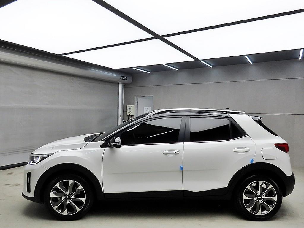 KIA Stonic - Vista 4