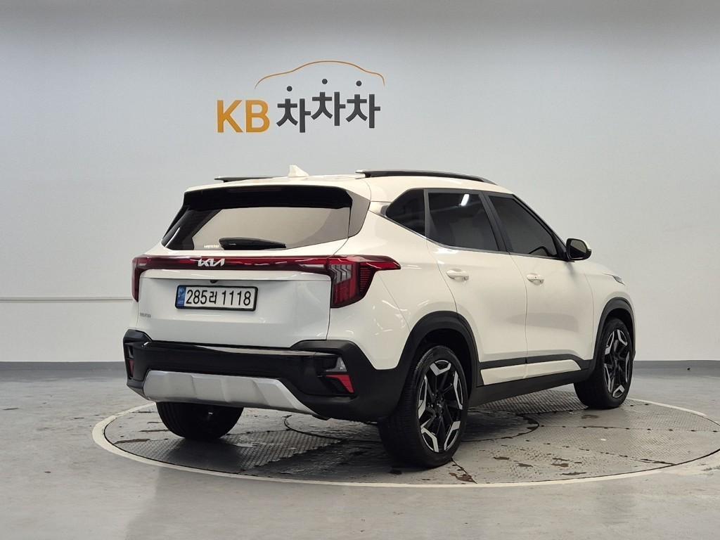 KIA Seltos - Vista 4