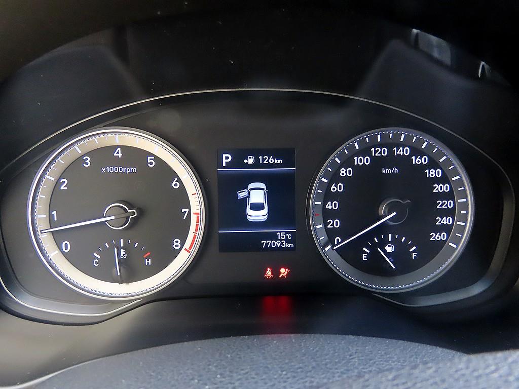 HYUNDAI Grandeur - Vista 9