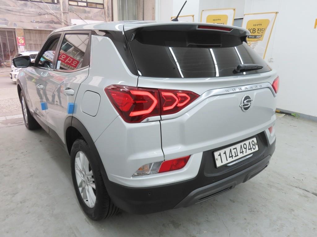 Ssangyong Korando - Vista 4