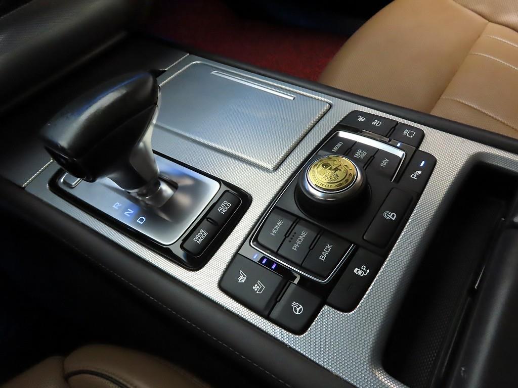 Genesis G80 - Vista 10