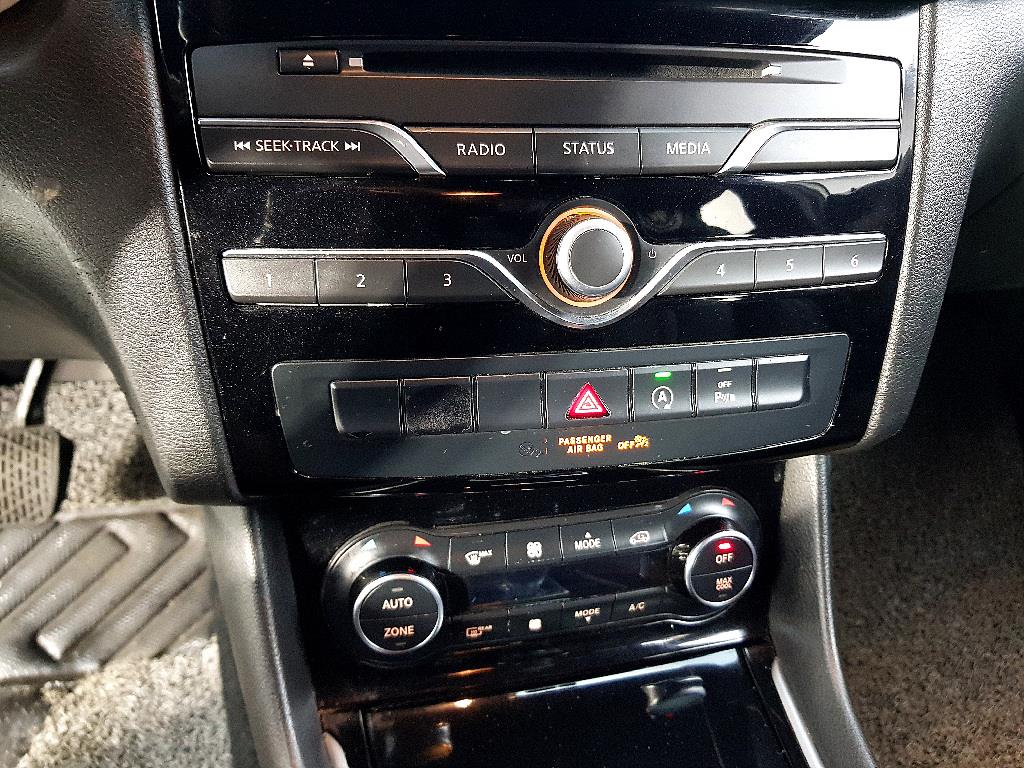 Infiniti Q 2019 Blanco - Importación desde Corea - HF Imports Iquique - Foto 14