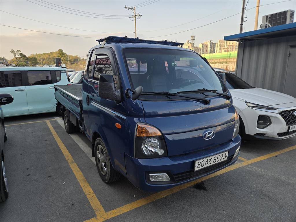 Small Truck Cargo (small) - Vista 3