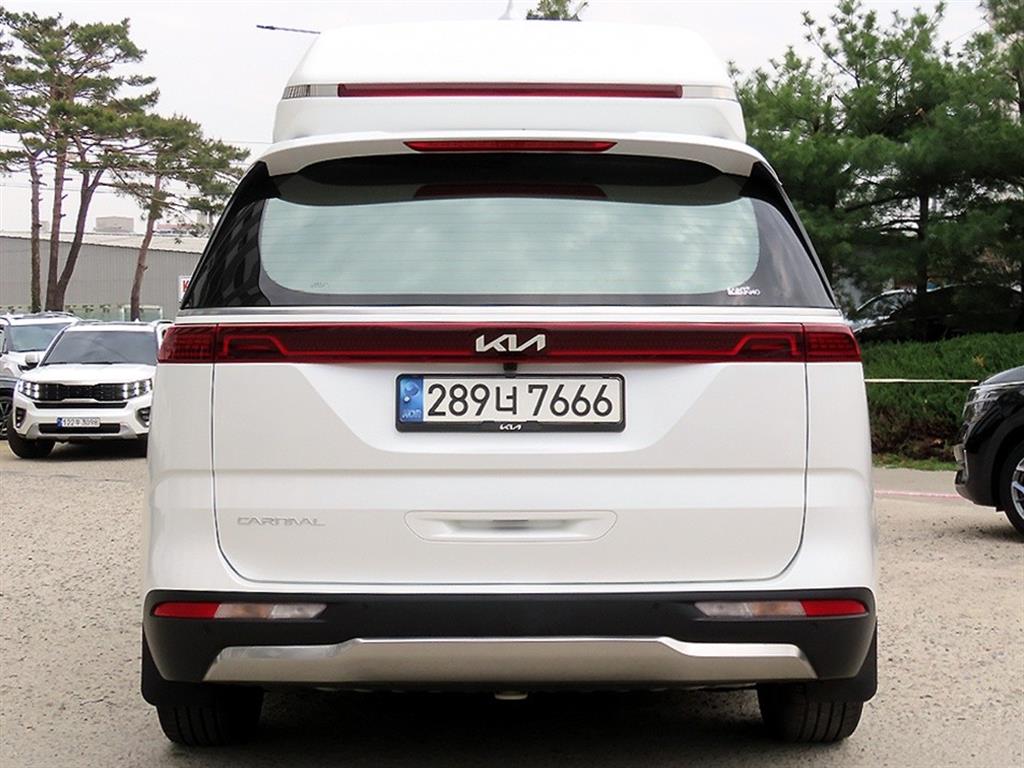 KIA Carnival - Vista 4