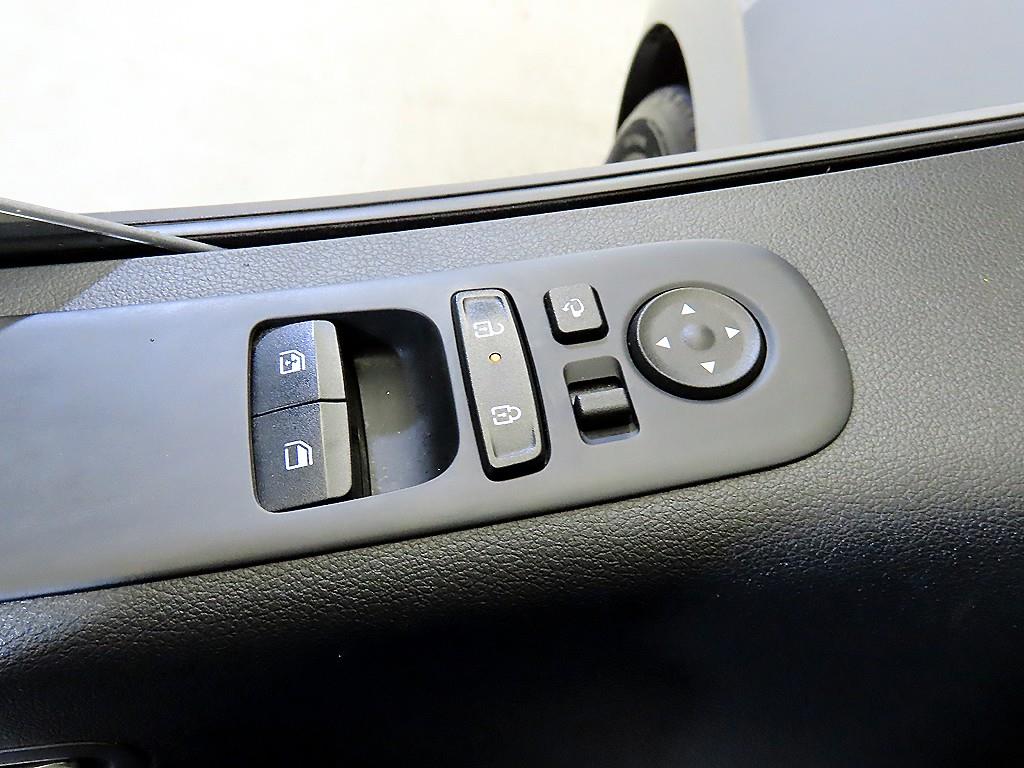 HYUNDAI Staria - Vista 12