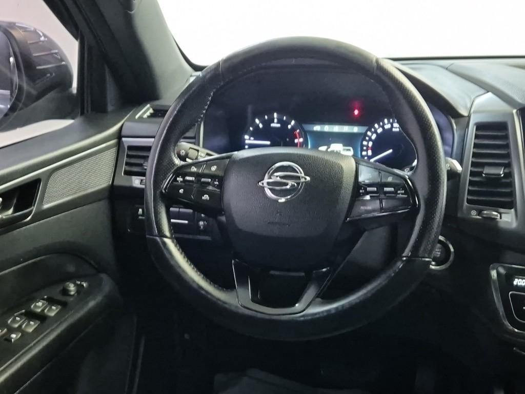 Ssangyong Rexton - Vista 9