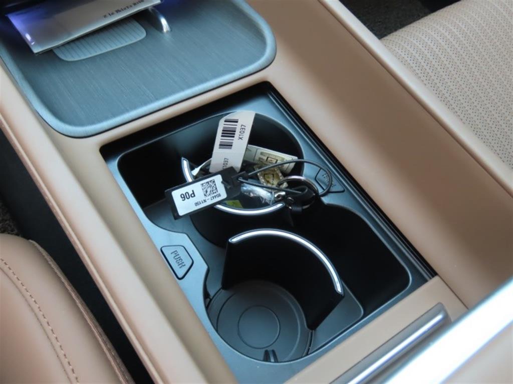 HYUNDAI Grandeur - Vista 11