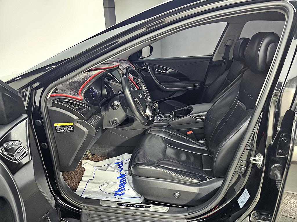 HYUNDAI Grandeur - Vista 8