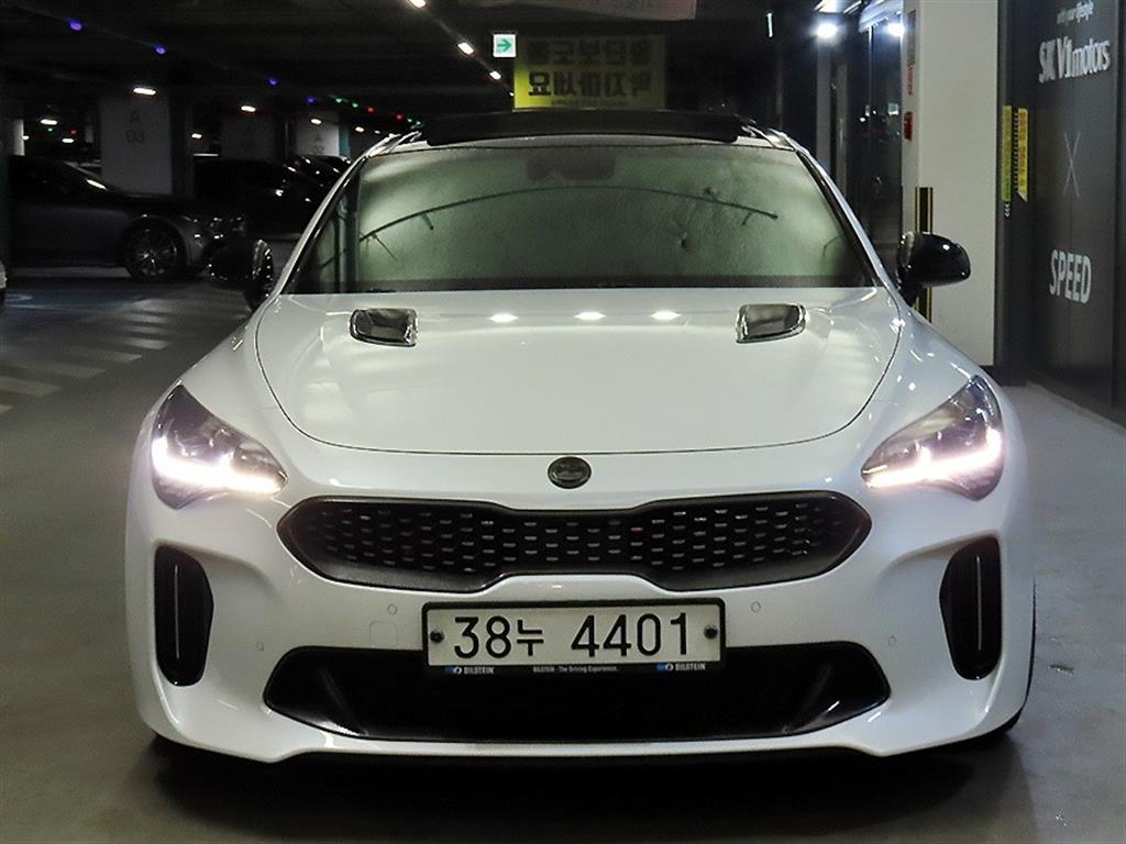 KIA Stinger - Vista 2