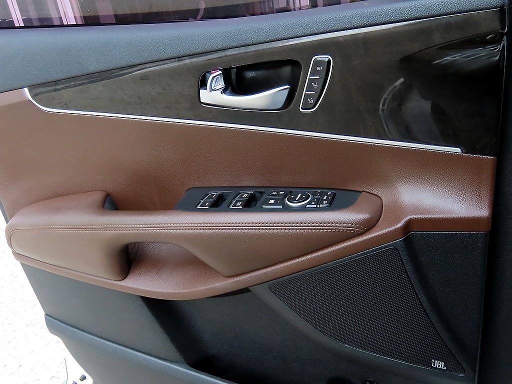 KIA Sorento - Vista 11