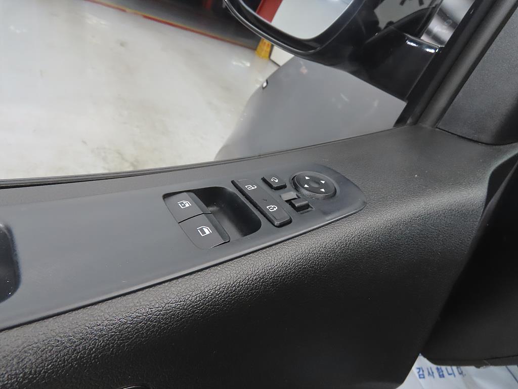 HYUNDAI Staria 2022 Plateado - Importación desde Corea - HF Imports Iquique - Foto 13