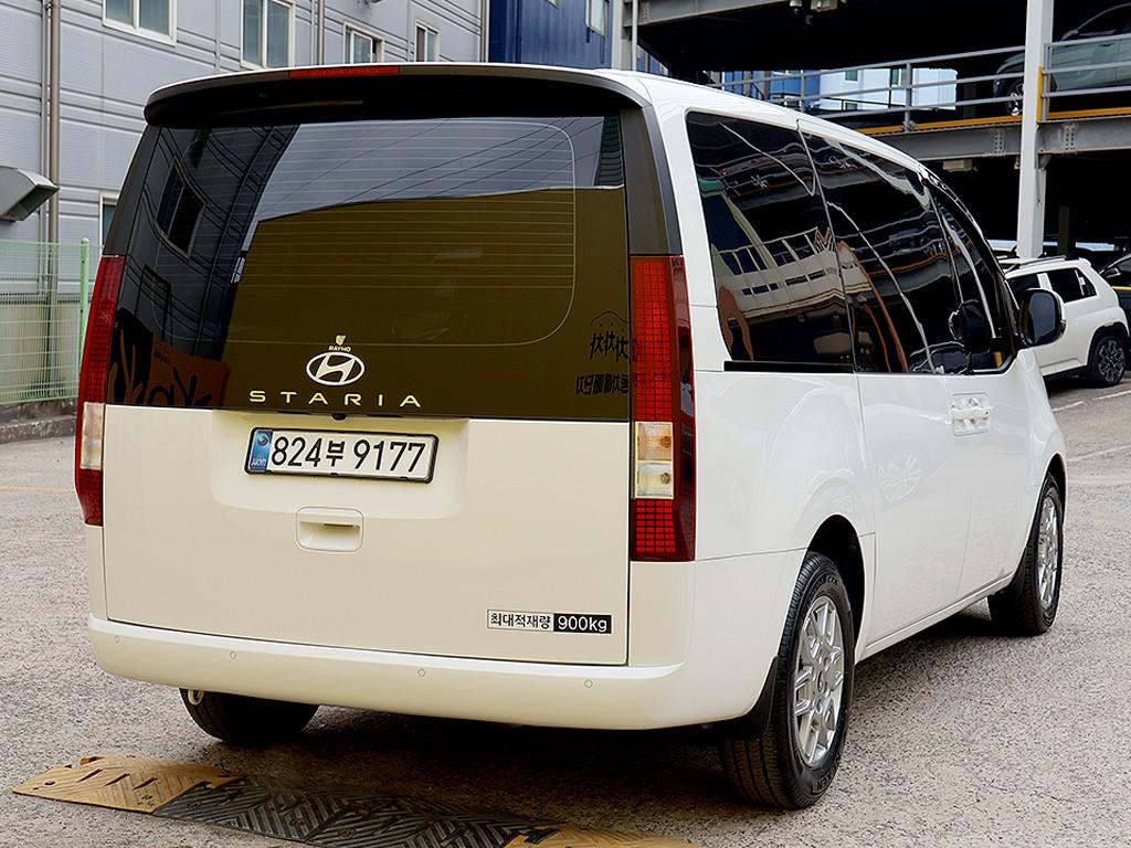 HYUNDAI Staria - Vista 7