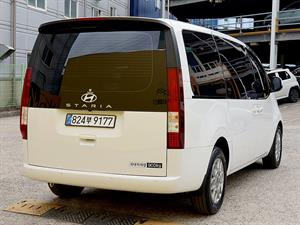 HYUNDAI Staria - Vista 8